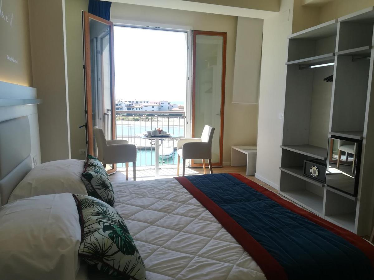 Roma Hotel カスティリオーネ・デッラ・ペスカーイア エクステリア 写真