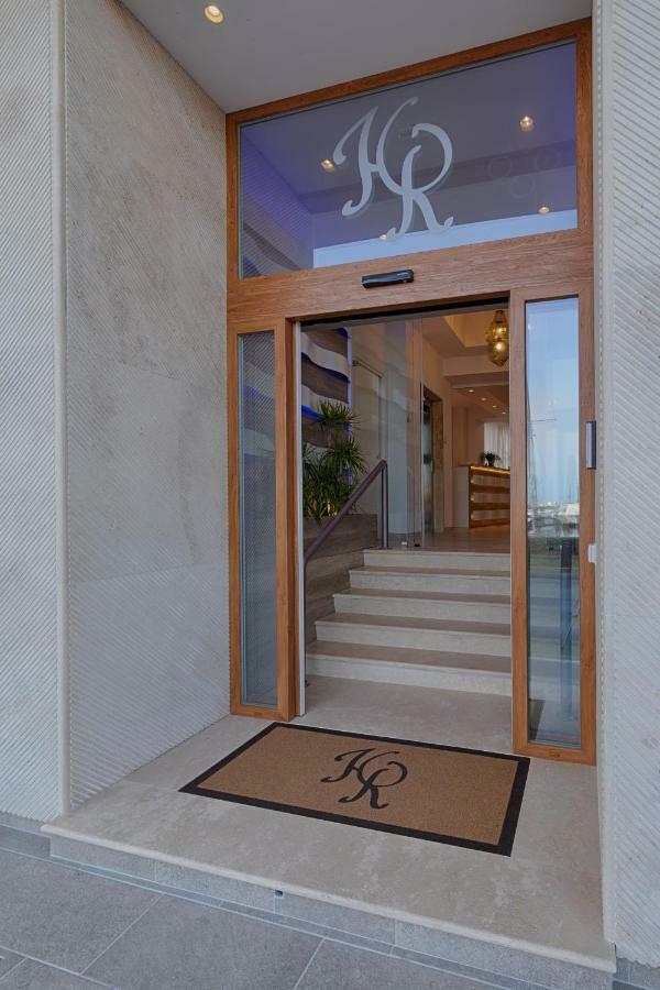 Roma Hotel カスティリオーネ・デッラ・ペスカーイア エクステリア 写真