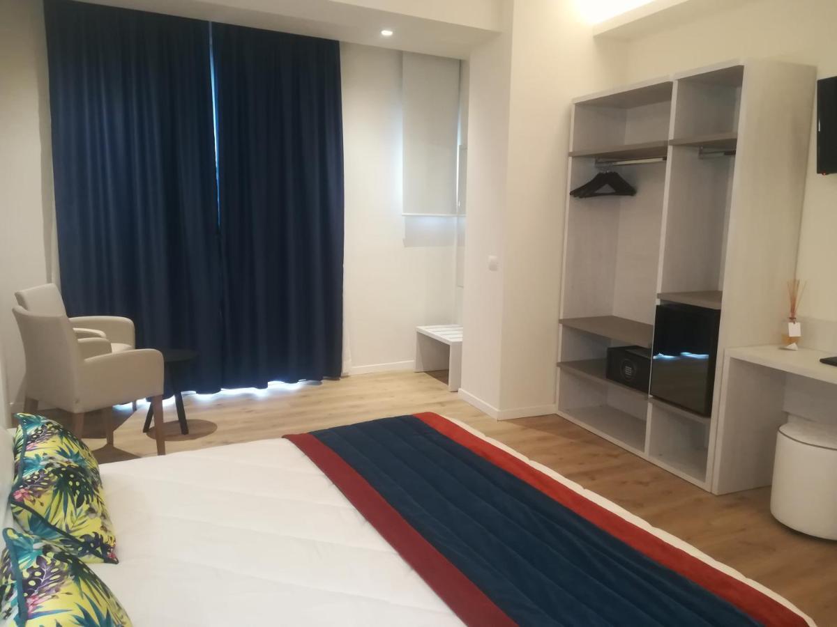 Roma Hotel カスティリオーネ・デッラ・ペスカーイア エクステリア 写真